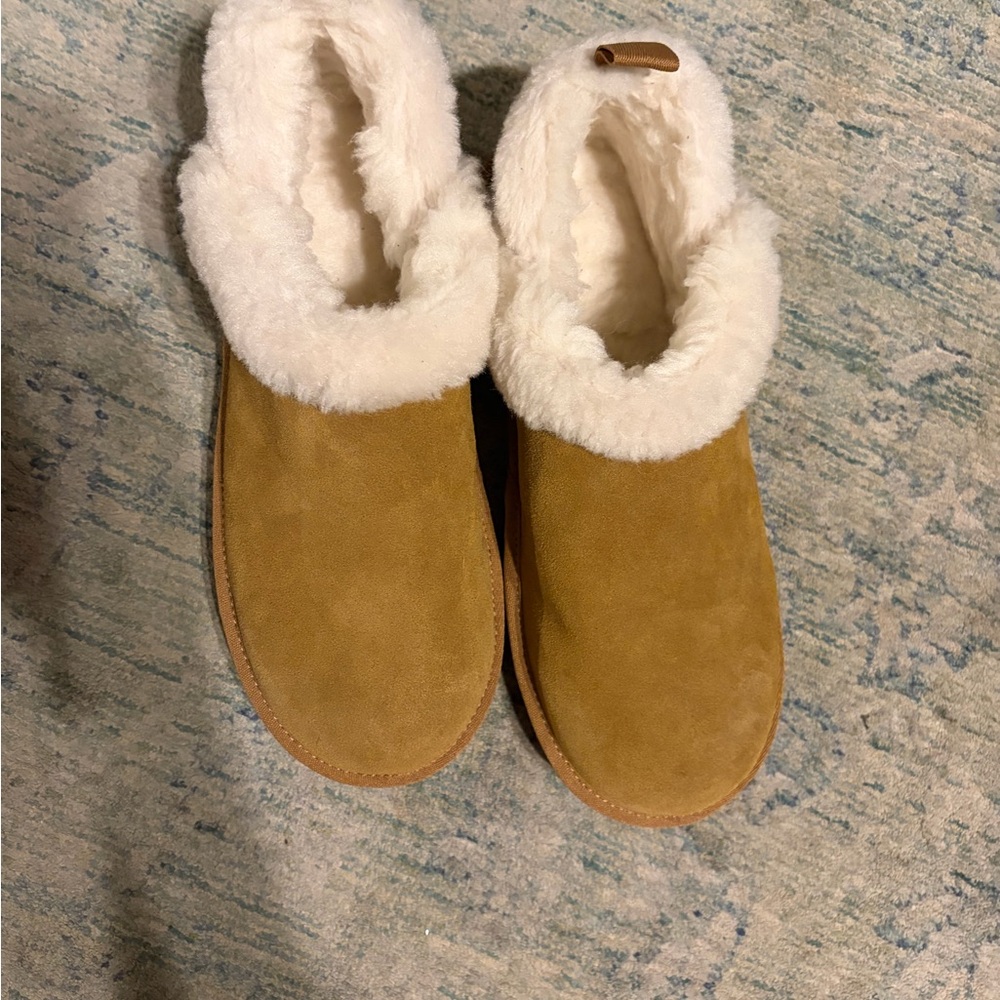 Koolaburra by Ugg Women's Tan and Cream Slippers - Picture 3 of 4